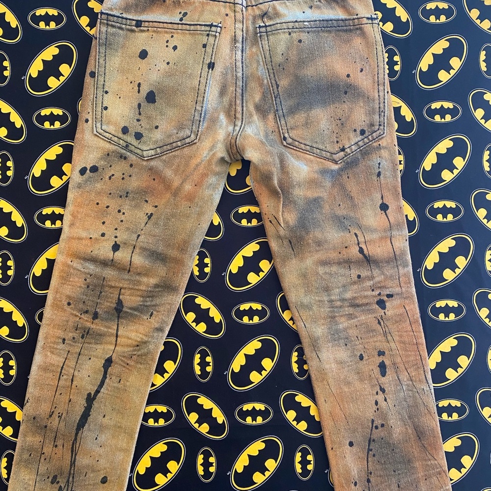 Distressed Jeans - Picture 4 of 6